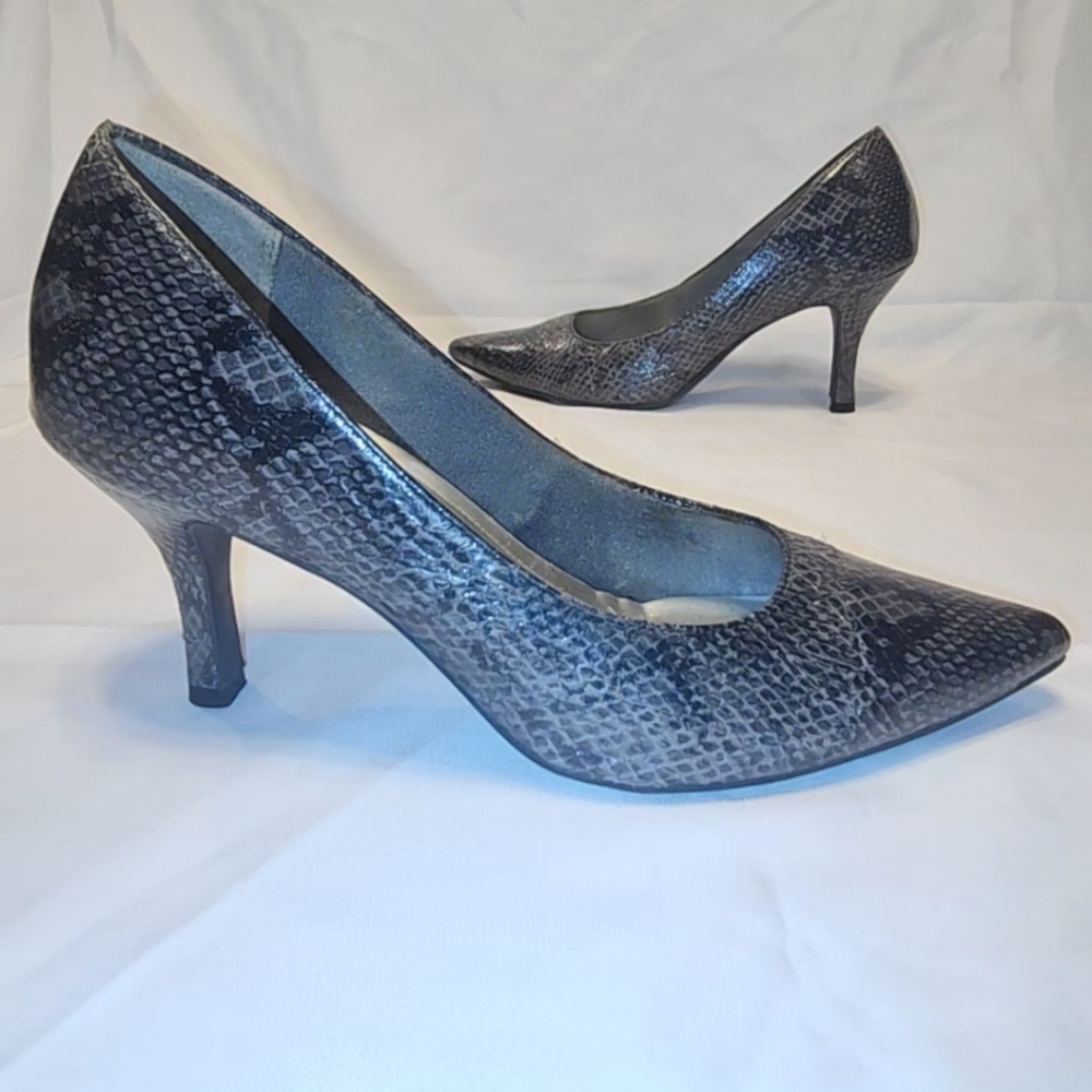 COMFORT PLUS | SNAKE PRINT HEELS
